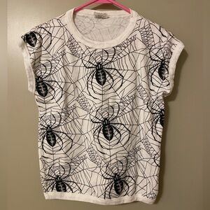 Size medium cotton sleeveless spider T-shirt